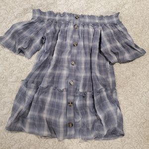 Off the shoulders top